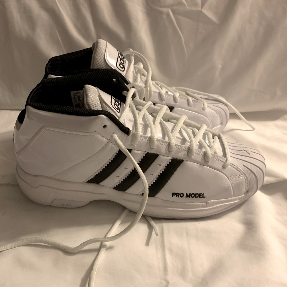 Adidas pro model 2G